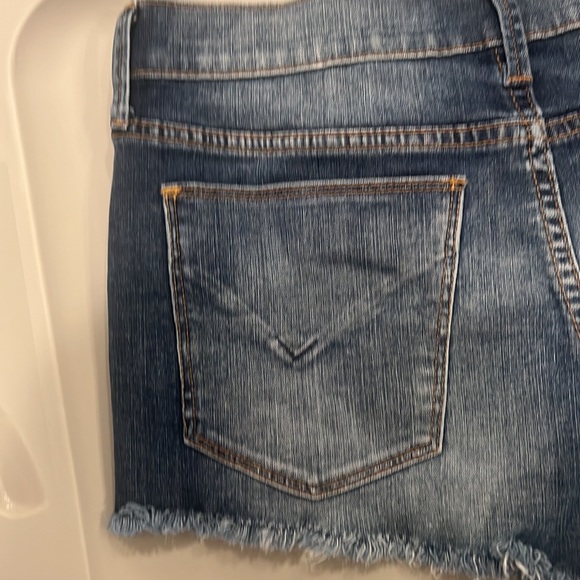 EUC! Hudson Amber Cut Off Mini Shorts - Picture 6 of 11